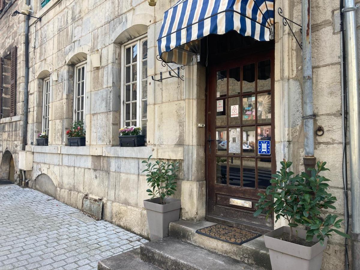 Ancien Hotel Plein De Charme Baume-les-Dames Exterior photo